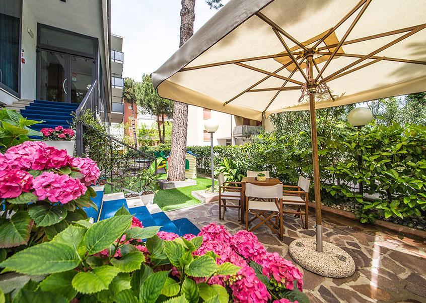 צ'סנטיקו Renzo Hotel מראה חיצוני תמונה