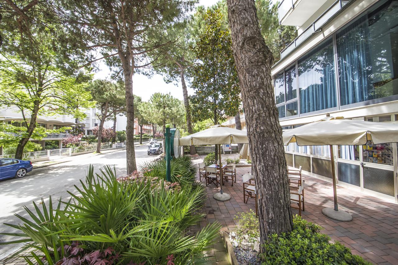 צ'סנטיקו Renzo Hotel מראה חיצוני תמונה